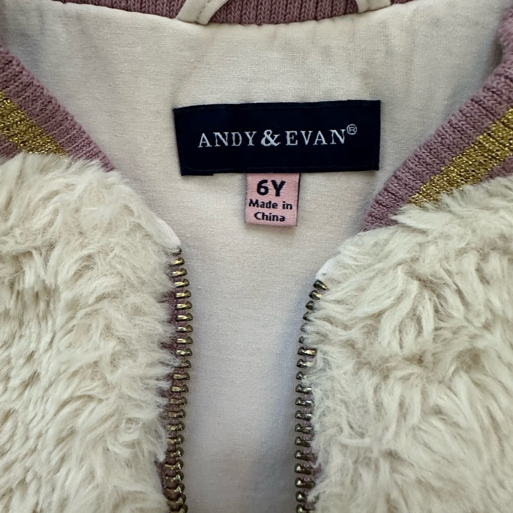 Andy & Evan Cream Fuzzy Vest - Picture 3 of 3